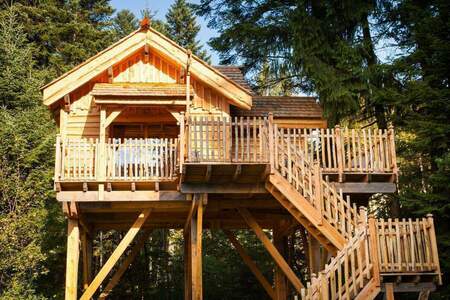 Séjour insolite Haute-Savoie cabane dans les arbres Séjour insolite Haute-Savoie cabane dans les arbres